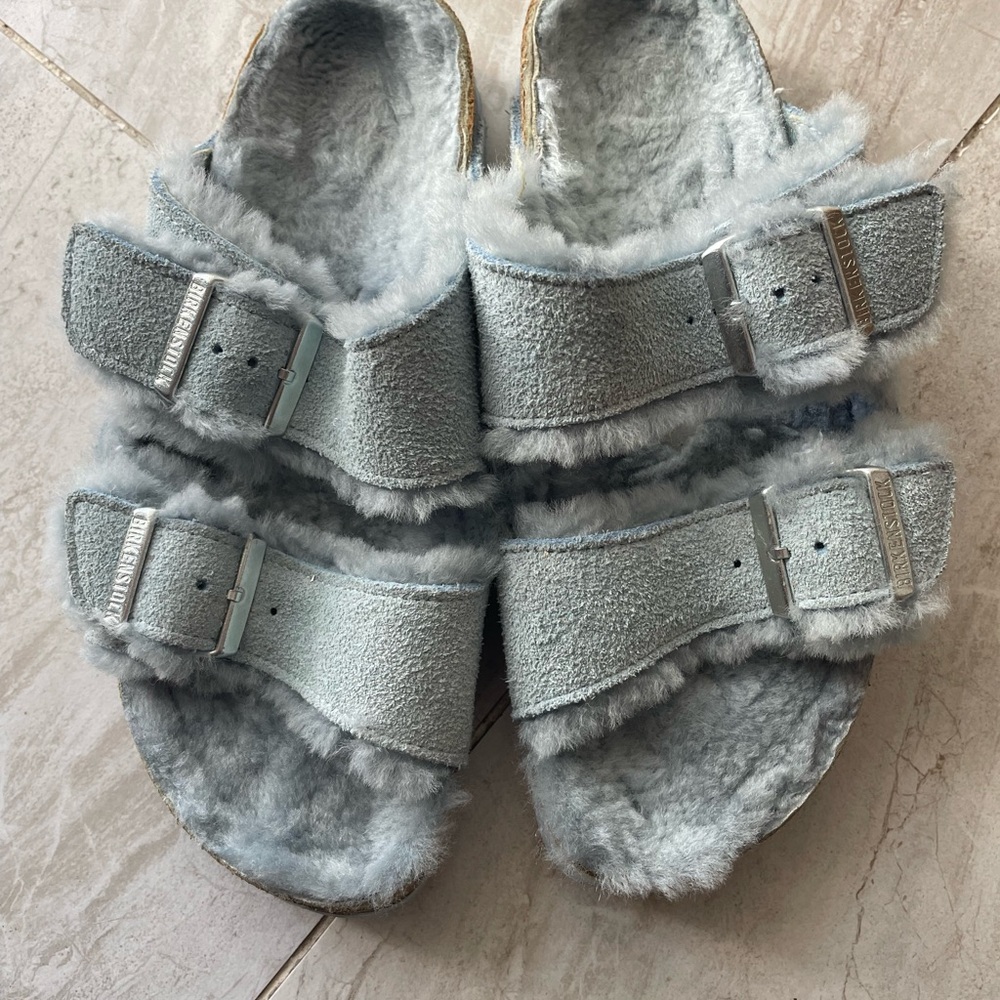 Fuzzy baby blue Birkenstocks - Picture 2 of 4